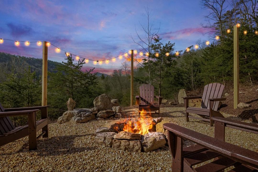 Modern Yurt W River Access, Hot Tub, Wifi & Grill Wardensville Bagian luar foto